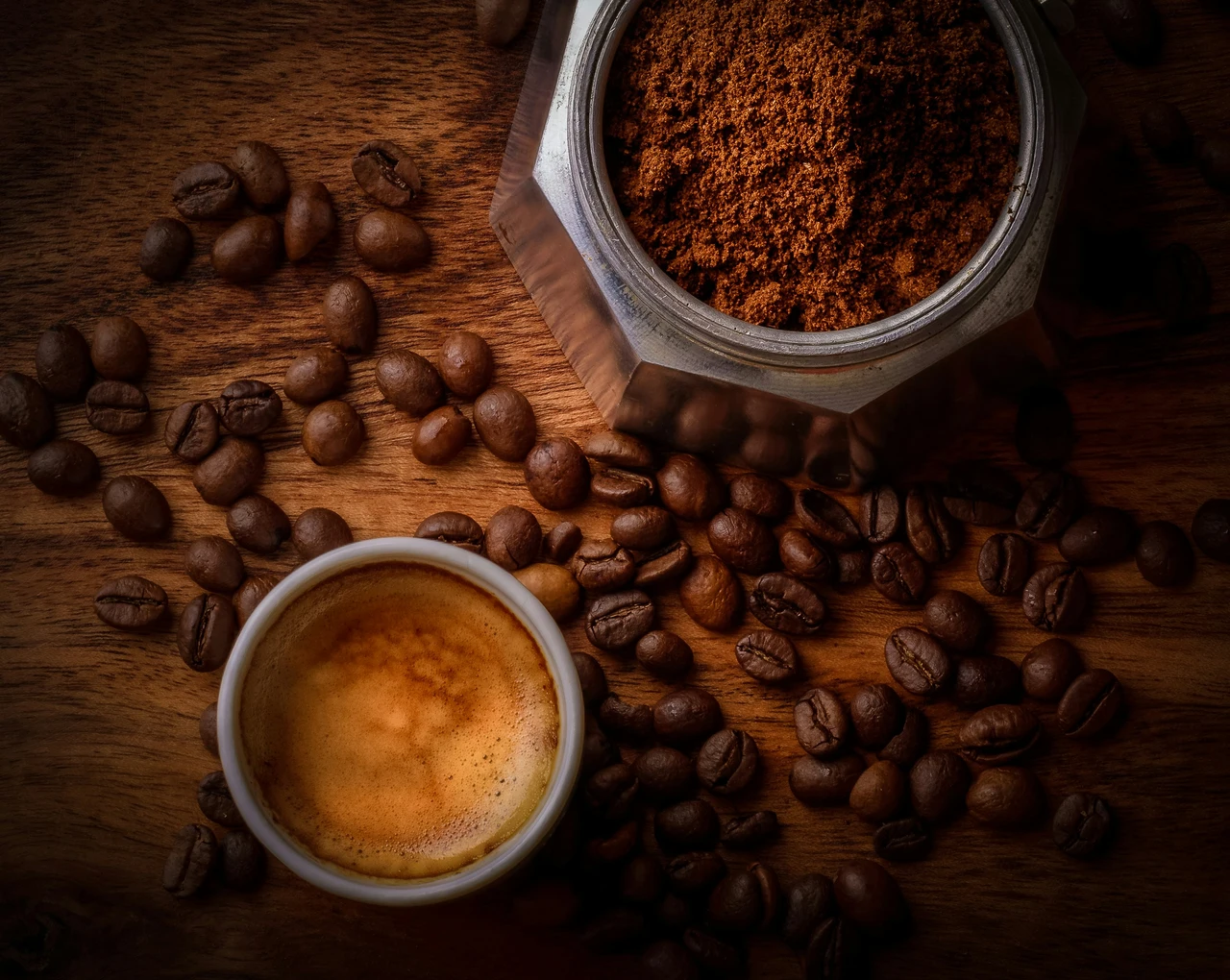 Come usare il caffè usato per rafforzare le radici delle piante da balcone Come usare il caffè usato per rafforzare le radici delle piante da balcone