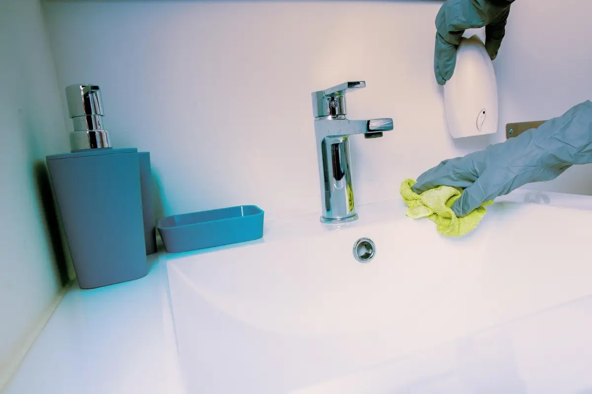 Non trascurare questo passaggio nella pulizia del bagno: la differenza è garantita Non trascurare questo passaggio nella pulizia del bagno: la differenza è garantita