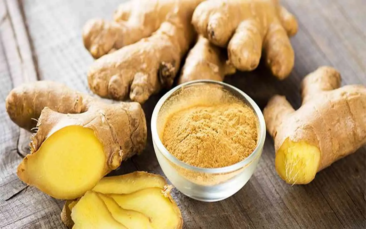 Cambia subito la tua routine: bevi acqua zenzero e limone per depurare il fegato